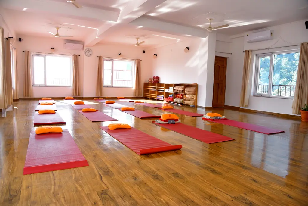 yoga teacher training in yoga hall