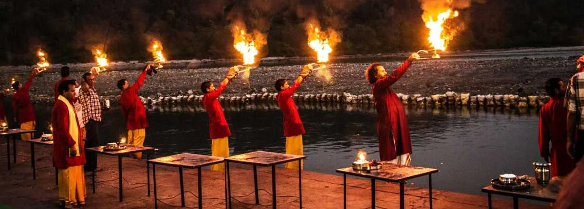 Pujaris doing Ganga Arti in Triveni Ghat