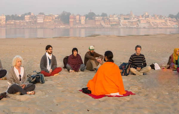 best yoga teacher training in rishikesh